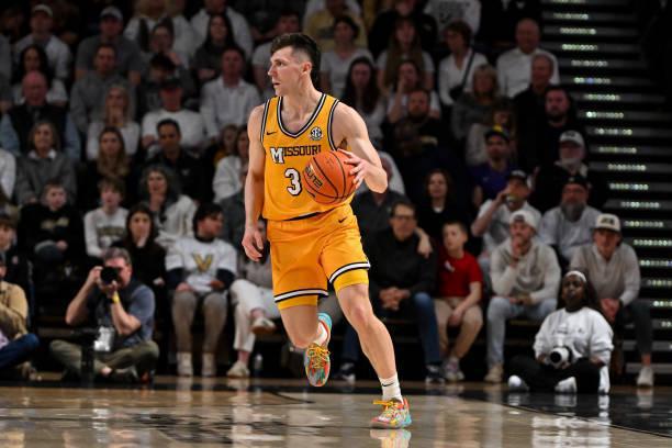 勇士试训3名新秀，其中两人都可能是次轮签的潜在竞争者？