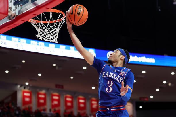 湖人试训堪萨斯大学先发控卫，他的整体成熟度其实还是不错的？