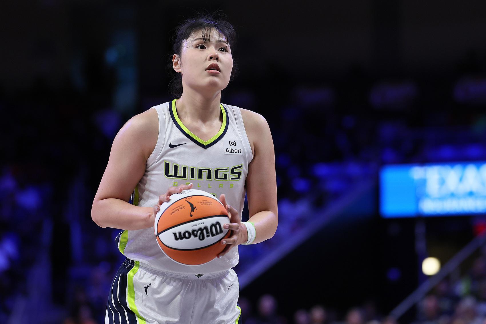 李月汝12分11板生涯第3次两双 佩奇23分 飞翼力克联盟第2水星✌️