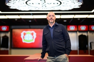 进入滕哈赫时代❗❗勒沃库森官方：滕哈赫下周一正式带队训练