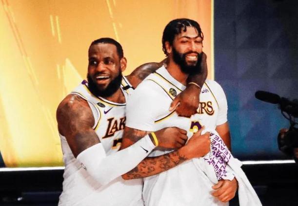 园区冠军含金量不高？詹姆斯：封闭园区篮球才是真正篮球！