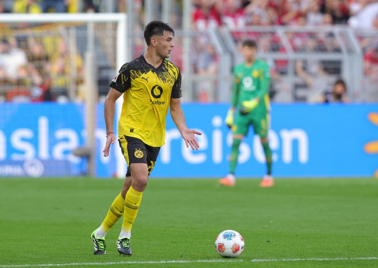 kaiyun-图片报：安塞尔米诺为多特防守注入活力，未来几周仍将受重用