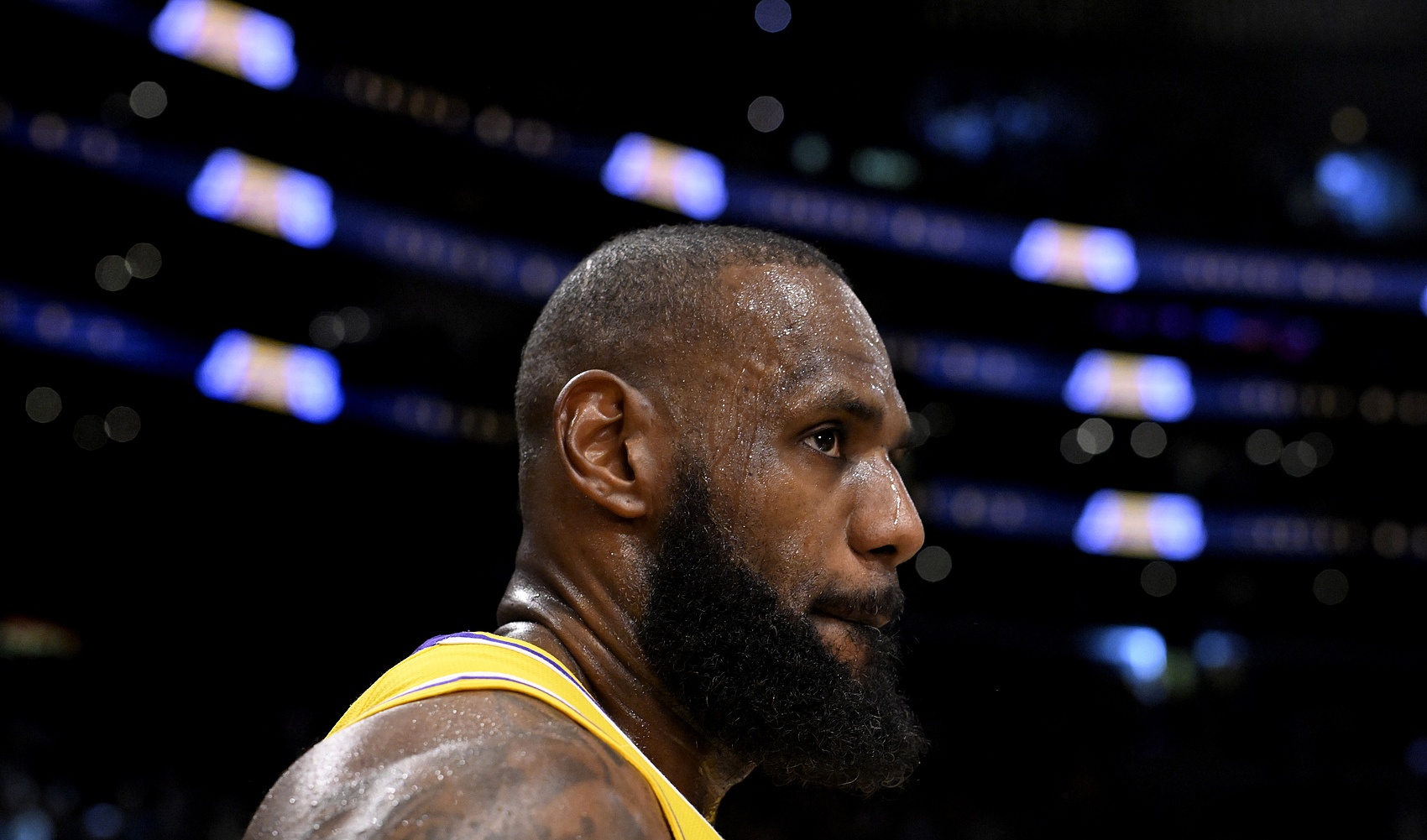 开云APP-NBC记者：骑士对詹姆斯没有太大兴趣 他们不想放弃年轻球员