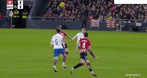 开云官网-【西甲】毕尔巴鄂竞技0比0巴萨 德容、佩德里伤退