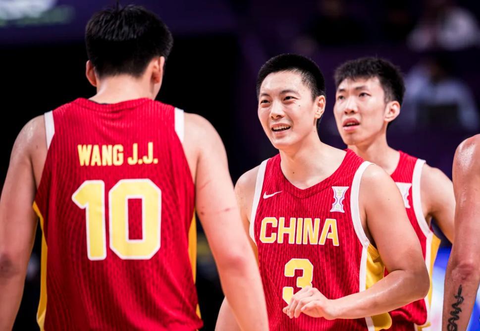 开云APP-中国男篮官宣，世预赛首战韩国，周琦曾凡博复出，全力争胜！