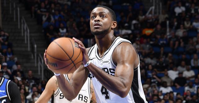 开云官网-罚球准绝杀！福克斯：当文班或卡斯尔伤缺 我们全队都必须站出来