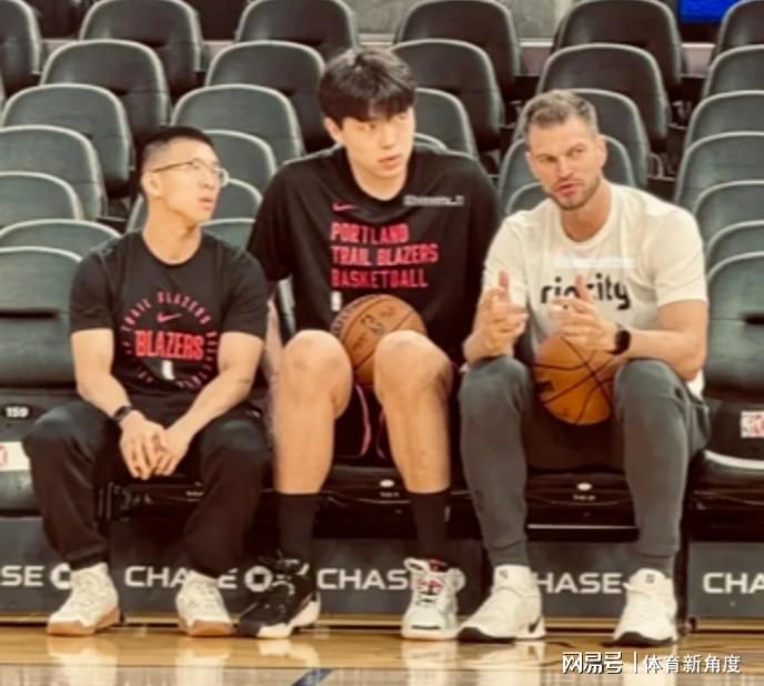 开云-惊爆！杨瀚森“火线驰援”NBA，开拓者中锋伤病潮来袭……