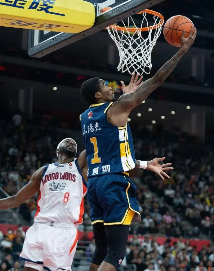 开云官网-萨姆纳和奎因已经把宏远当家！真心喜欢这里，希望带领广东夺冠|广东宏远|广东男篮|徐杰|深圳男篮|篮板_新浪体育_新浪新闻