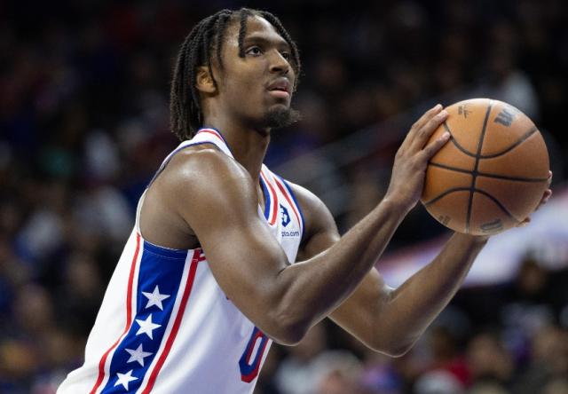 开季两战轰下65分15助 马克西让费城无人再念哈登