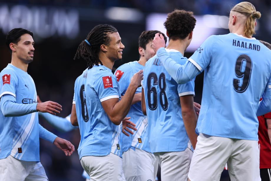 kaiyun-足总杯-塞梅尼奥首秀传射 曼城10-1埃克塞特城晋级