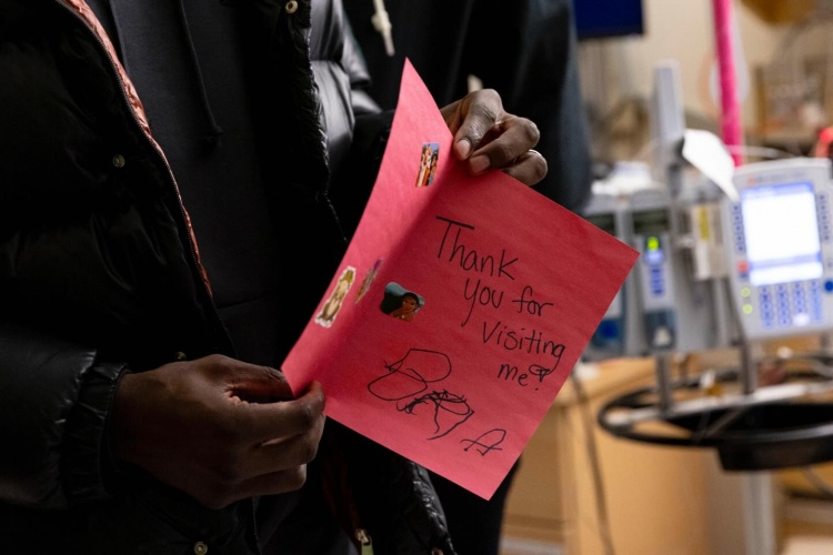 开云入口-心有大爱🧡！开拓者前往儿童机构开展慈善活动 杨瀚森随队亮相