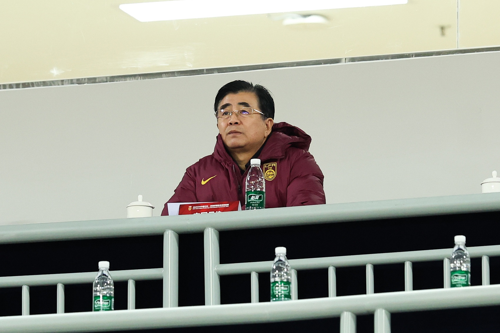 开云娱乐-张家胜到肇庆给中国男足打气 宋凯孙雯前往深圳探望中国女足