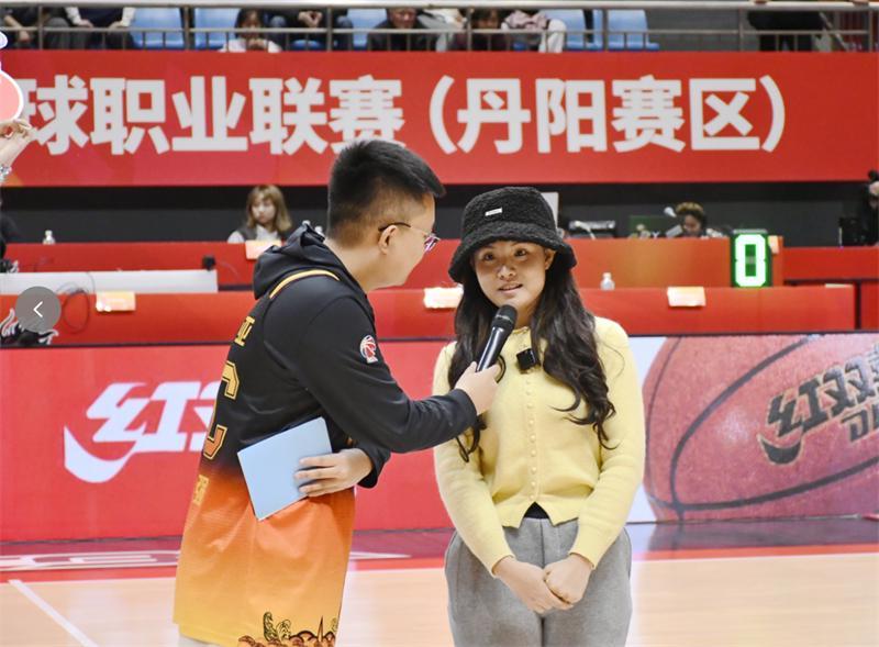 开云官网-不止热血竞技！中国人寿寿险镇江市分公司在CBA赛场传递温情守护