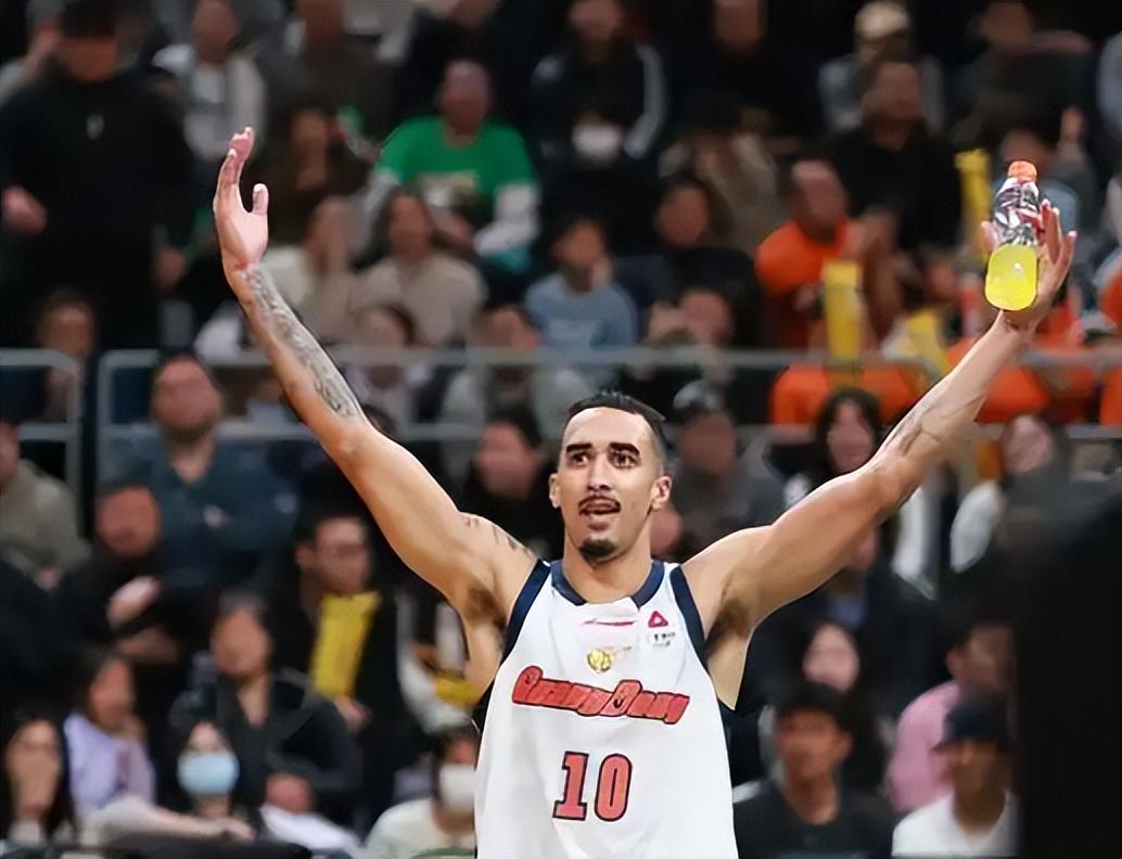 开云在线-广东VS南京前瞻：外援状态火热，广东双杀无悬念？郭昊文单核