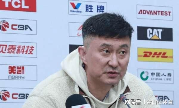30分惨败！辽篮半场被打花，外援得分27比71，杜锋一番话杀人诛心
