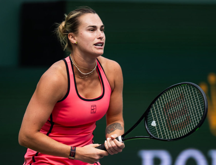 开云入口-辛纳力擒丰塞卡，德约落败自言肘部无碍，阿尼娃遭加新星横扫|大师赛|体育比赛|球员|名将|德约科维奇_新浪体育_新浪新闻