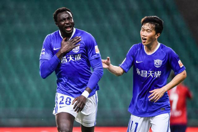 开云官网-泰山不要的35岁空霸2分钟造乌龙+头槌 助沧州复仇