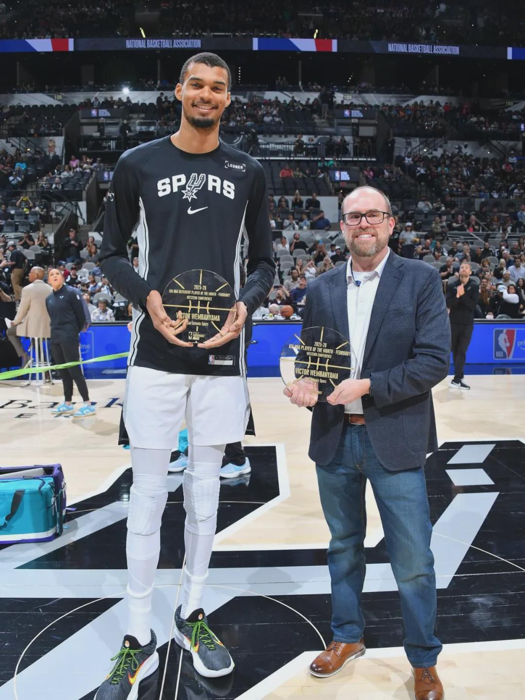 开云APP-文班亚马复出！165分57板19帽！姚明之后第一人