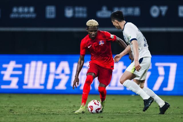 【中超】恩戈姆世界波梅开二度 梅州3比1逆转三镇