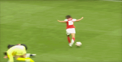 阿森纳女足2-1里昂占先机，史密斯破门，布兰德进球难救主