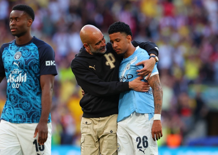 开云-镜报：曼城排出的二线阵容毫无节奏感，不华丽但三冠梦想仍坚实